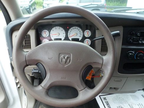 Used 2002 Dodge Ram 1500 Truck 2WD Regular Cab image 14