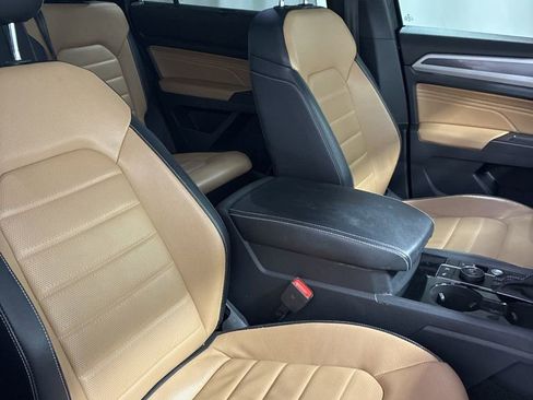 Used 2022 Volkswagen Atlas Cross Sport SEL Premium R-Line image 29