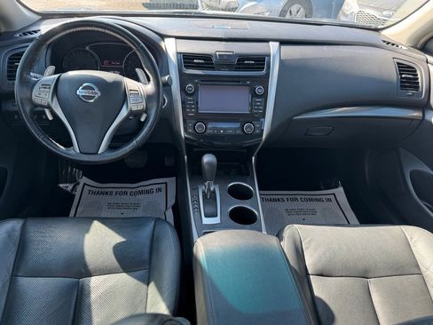 Used 2013 Nissan Altima 3.5 SL w/ Technology Pkg image 12