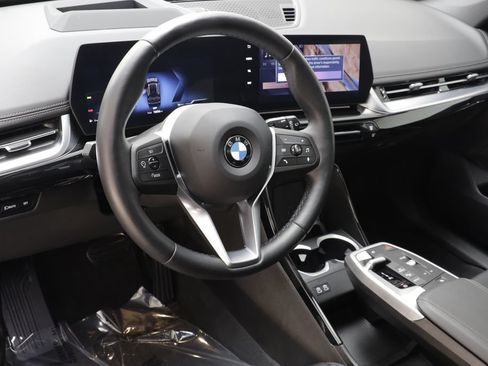 Used 2026 BMW X1 xDrive28i AWD/4WD image 7