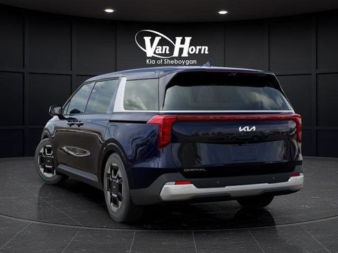 New 2026 Kia Carnival EX image 4