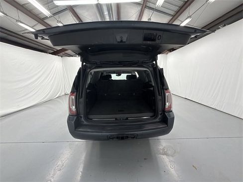 Used 2019 GMC Yukon XL SLT w/ HD Trailering Package image 24