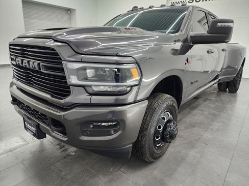 Used 2023 RAM 3500 Laramie w/ Night Edition image 7