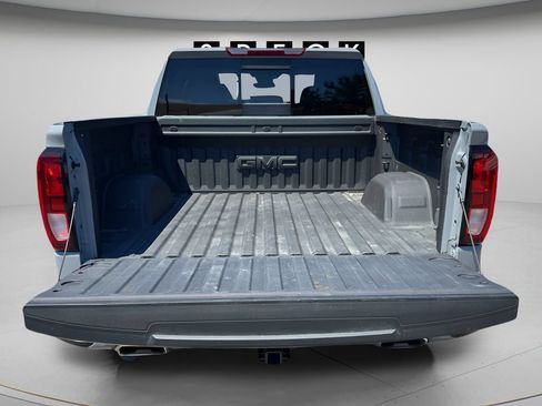 Used 2024 GMC Sierra 1500 Elevation w/ Preferred Package AWD/4WD image 9