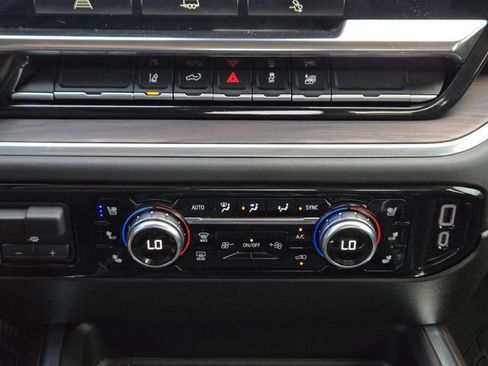 Used 2025 GMC Sierra 2500 SLT w/ SLT Convenience Package AWD/4WD image 14
