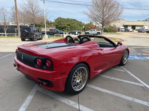 Used 2004 Ferrari 360 Spider image 11