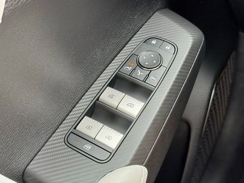 New 2025 Mitsubishi Outlander SE image 22