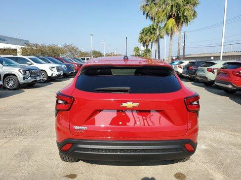 New 2026 Chevrolet Trax LS image 6