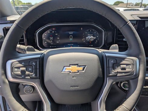 New 2026 Chevrolet Silverado 1500 LTZ w/ LTZ Premium Package AWD/4WD image 23