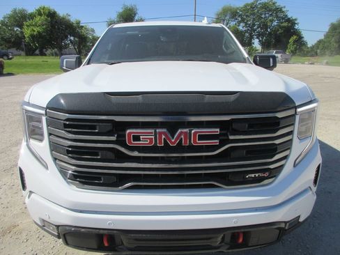 New 2026 GMC Sierra 1500 AT4 w/ AT4 Premium Package AWD/4WD image 13