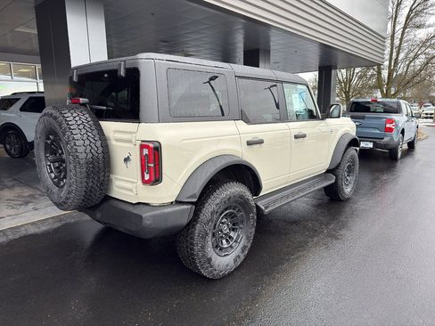 New 2026 Ford Bronco Outer Banks image 4