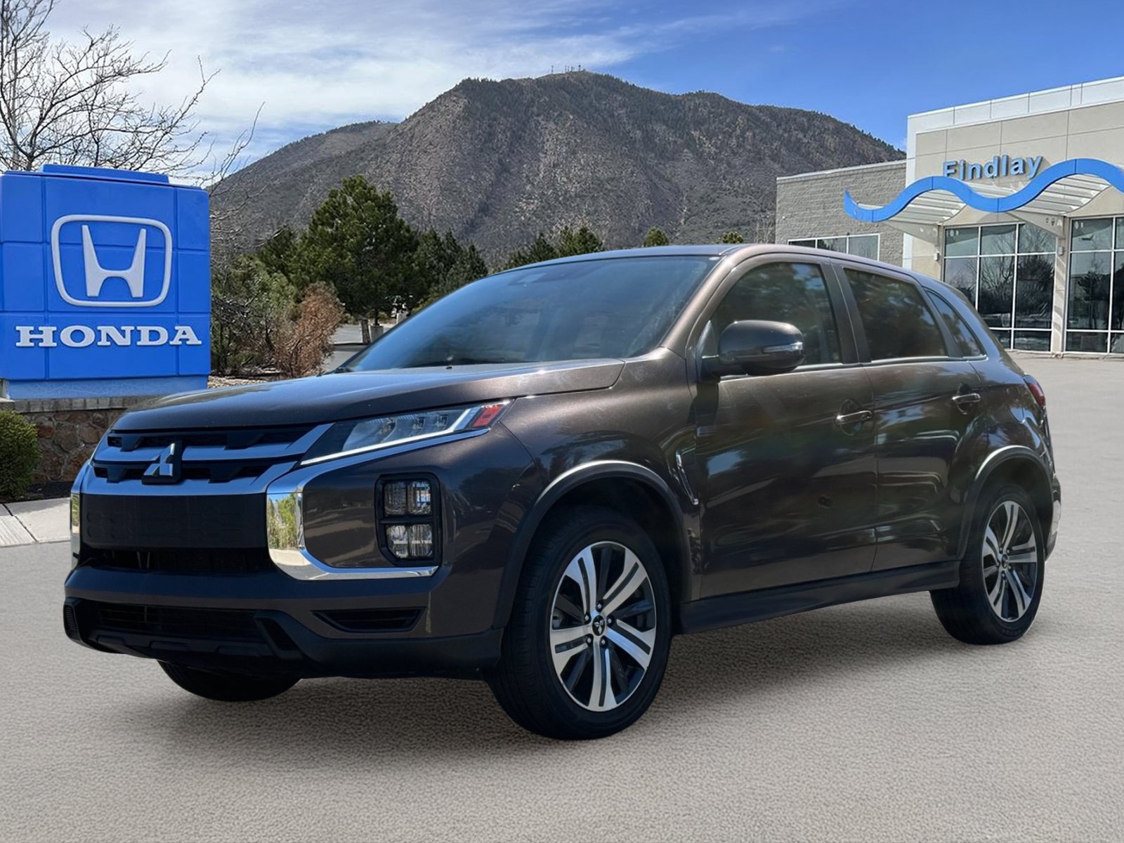 Used 2024 Mitsubishi Outlander Sport SE AWD/4WD image 2