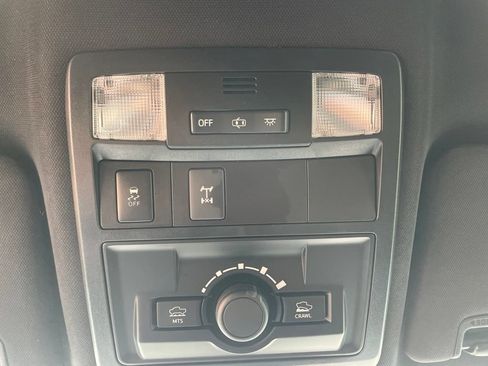 Used 2016 Toyota Tacoma TRD Off-Road w/ Towing Package AWD/4WD image 13