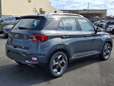 New 2026 Hyundai Venue SEL FWD image 4