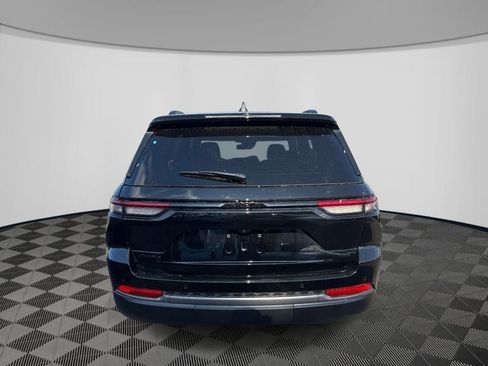 New 2026 Jeep Grand Cherokee Altitude AWD/4WD image 3