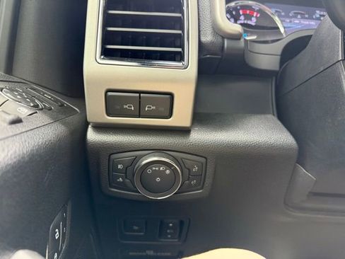 Used 2019 Ford F250 Lariat w/ Lariat Ultimate Package AWD/4WD image 21