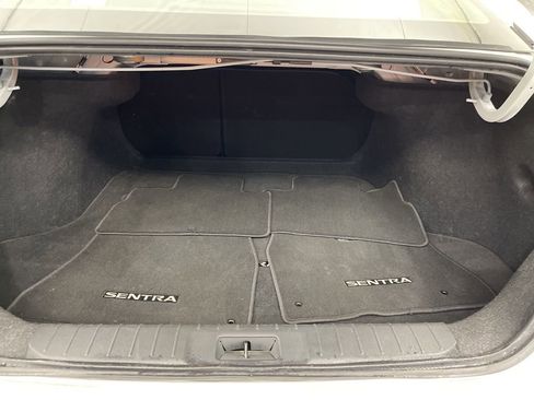 Used 2025 Nissan Sentra SV image 31