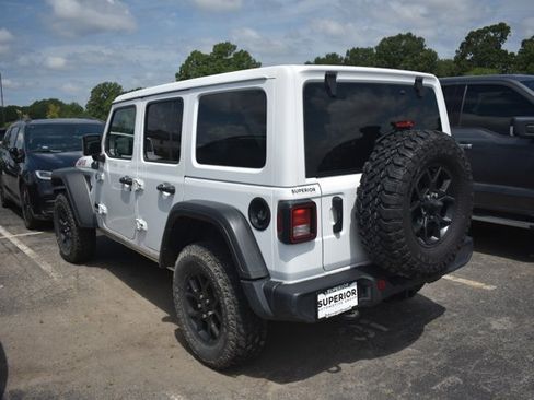 Used 2025 Jeep Wrangler Unlimited Sport AWD/4WD image 5