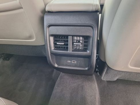 Used 2023 Cadillac XT4 Premium Luxury image 28