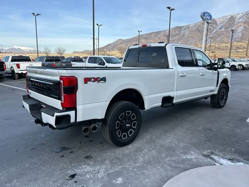 Certified 2025 Ford F350 Platinum AWD/4WD image 9