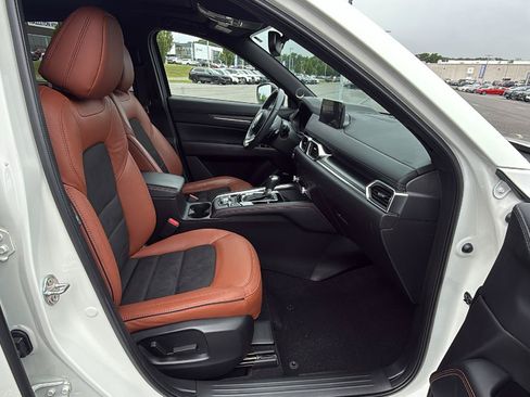 Certified 2024 MAZDA CX-5 Carbon Edition AWD/4WD image 17