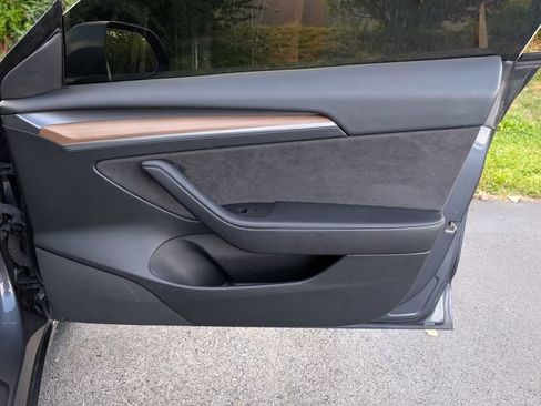 Used 2023 Tesla Model 3 Long Range AWD/4WD image 32