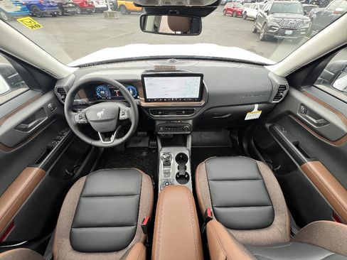 New 2025 Ford Bronco Sport Outer Banks w/ Sasquatch Outer Banks Package AWD/4WD image 19