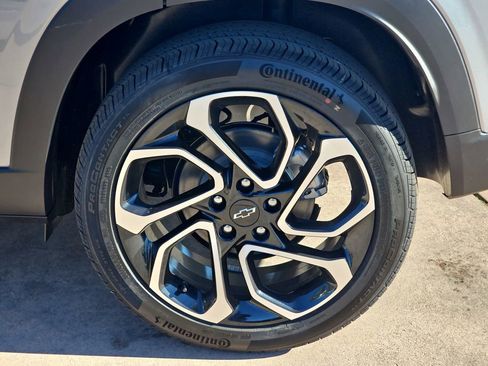 New 2026 Chevrolet Trax RS FWD image 35