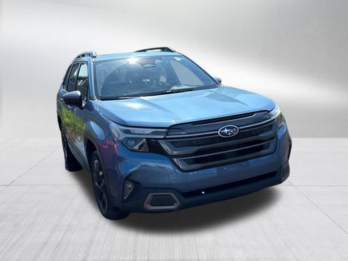 Used 2025 Subaru Forester Limited AWD/4WD image 8