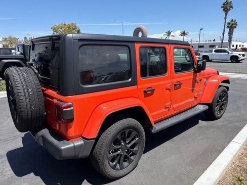 Used 2023 Jeep Wrangler Unlimited Sahara AWD/4WD image 11