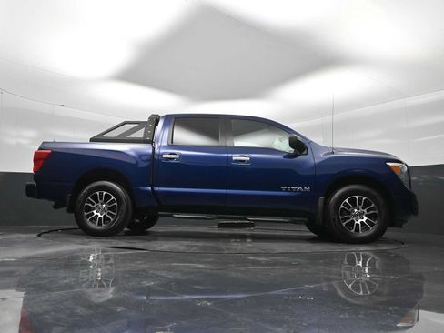 Used 2021 Nissan Titan SV w/ Accessory Utility Package AWD/4WD image 32