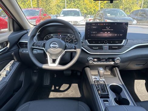 New 2025 Nissan Altima 2.5 SV w/ SV Premium Package image 2