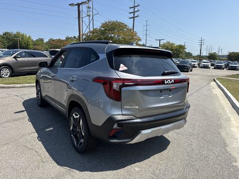 New 2026 Kia Seltos SX w/ SX Sunroof Package image 5