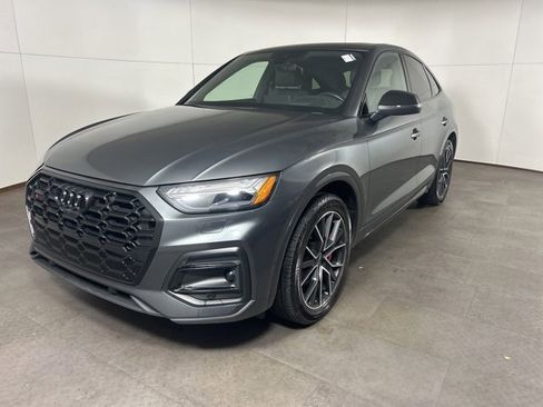 Used 2023 Audi SQ5 Prestige w/ Prestige Package image 3