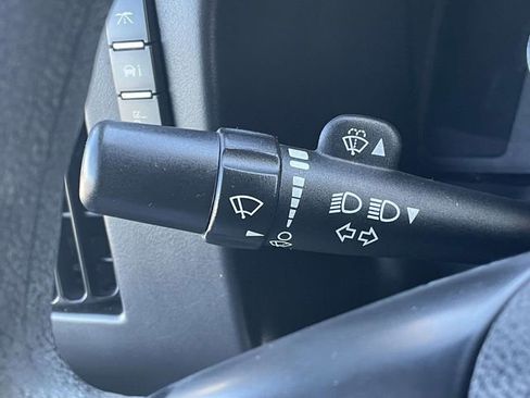 Used 2015 Chevrolet Express 2500 image 21