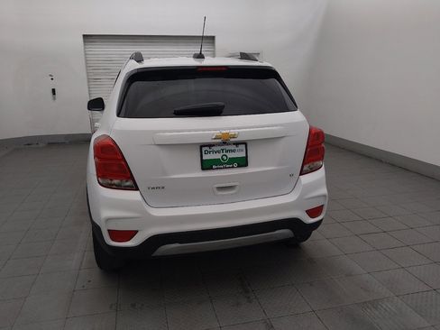 Used 2020 Chevrolet Trax LT w/ Driver Confidence Package FWD image 6