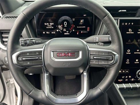 Used 2025 GMC Terrain Elevation image 26