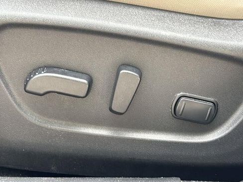 Used 2019 Nissan Rogue Sport SV AWD/4WD image 13