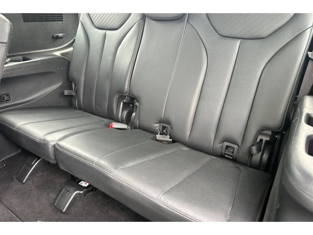 Used 2024 Hyundai Palisade SEL FWD image 17