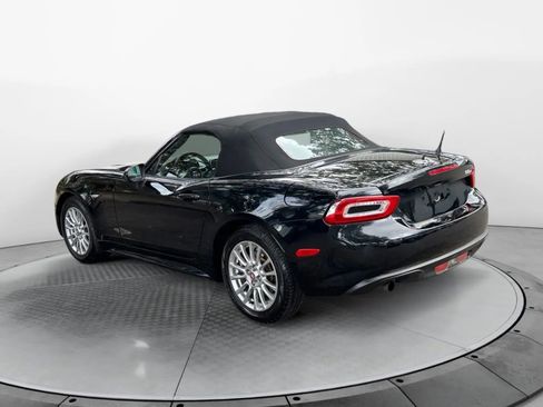 Used 2017 FIAT 124 Spider Classica image 6