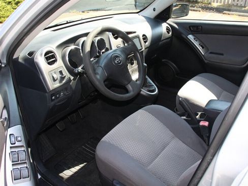Used 2008 Toyota Matrix FWD image 5