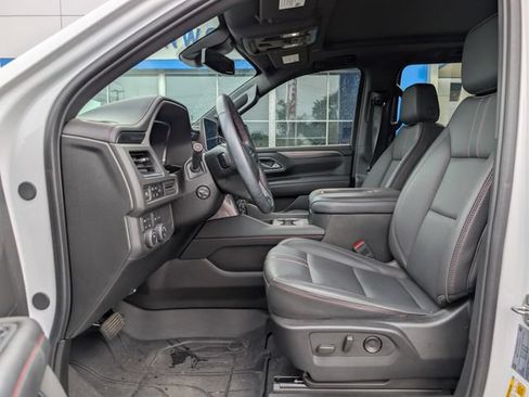 Used 2024 Chevrolet Suburban RST w/ Luxury Package AWD/4WD image 10