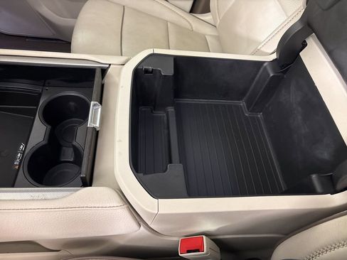 Used 2023 GMC Yukon Denali image 40