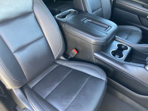 Used 2024 Chevrolet Tahoe LT image 31