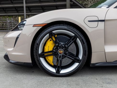 Certified 2021 Porsche Taycan Turbo S image 13