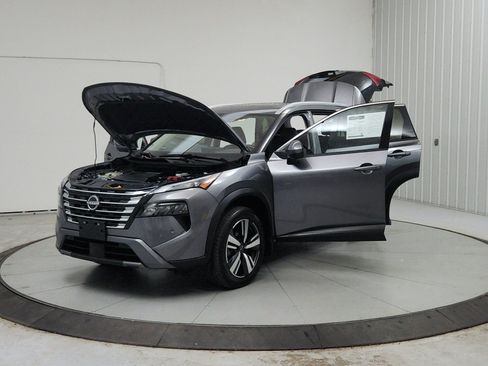 Used 2025 Nissan Rogue SL w/ SL Premium Package AWD/4WD image 12