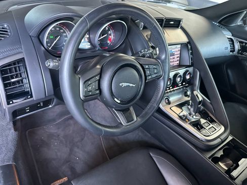 Used 2014 Jaguar F-TYPE Convertible RWD image 15