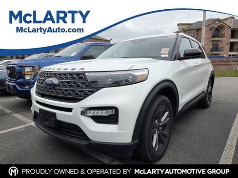 Used 2022 Ford Explorer XLT w/ Equipment Group 202A AWD/4WD image 1