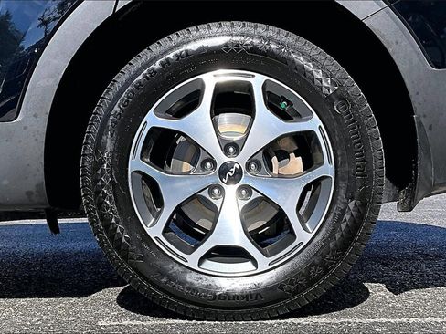 Used 2022 Kia Telluride EX image 36