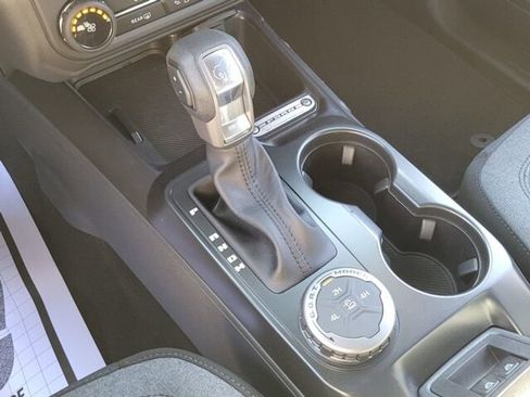 New 2025 Ford Bronco Base image 20